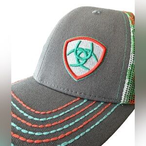 Ariat Trucker Hat‎ Cap Mesh Snap Back Shield Logo Gray Colorful Men’s Unisex Hat